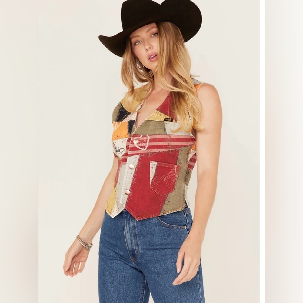 Wrangler + Lainey Patchwork Button-Front Vest in … - image 2